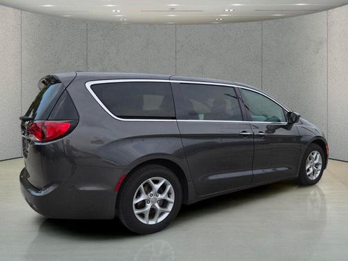 Granite Crystal Metallic Clearcoat 2019 Chrysler Pacifica Touring Plus