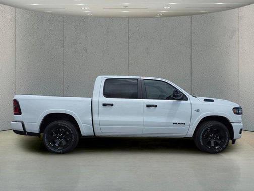 Bright White Clearcoat 2026 RAM 1500 Big Horn/Lone Star