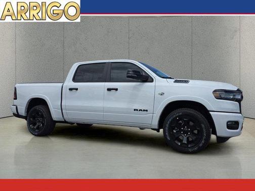 Bright White Clearcoat 2026 RAM 1500 Big Horn/Lone Star
