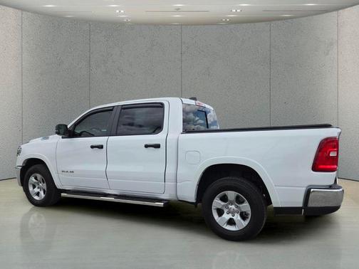 Bright White Clearcoat 2025 RAM 1500 Big Horn/Lone Star
