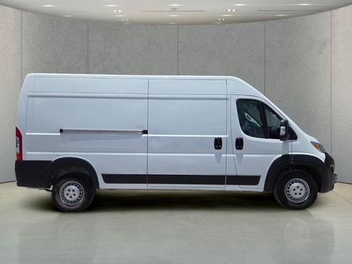 Bright White Clearcoat 2024 RAM ProMaster 2500 Tradesman