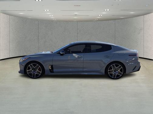 2022 Kia Stinger GT2