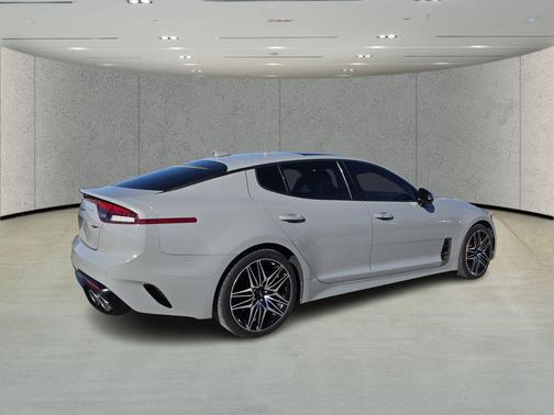 2022 Kia Stinger GT2
