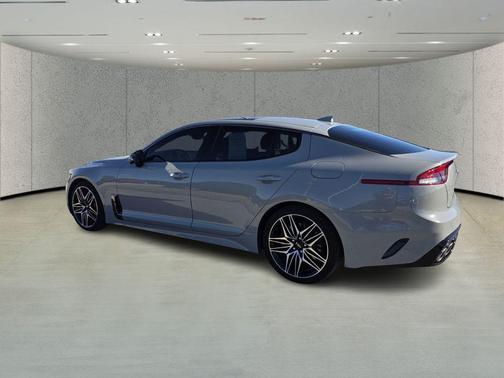 2022 Kia Stinger GT2