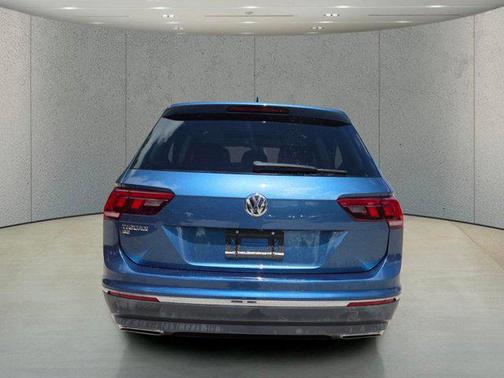 Blue Metallic 2020 Volkswagen Tiguan 2.0T SE