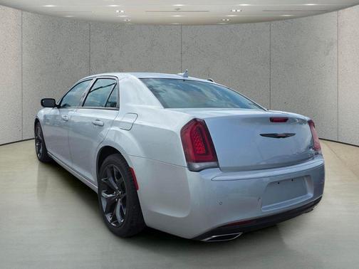 Silver Mist Clearcoat 2023 Chrysler 300 S