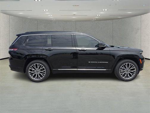2025 Jeep Grand Cherokee L Summit Reserve