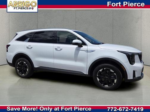 Glacial White Pearl 2024 Kia Sorento S