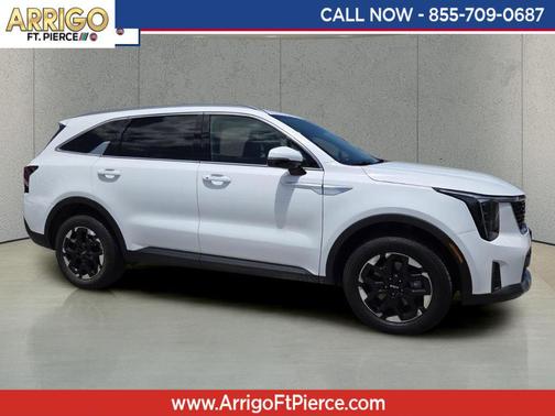 Glacial White Pearl 2024 Kia Sorento S