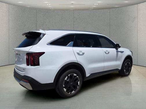Glacial White Pearl 2024 Kia Sorento S