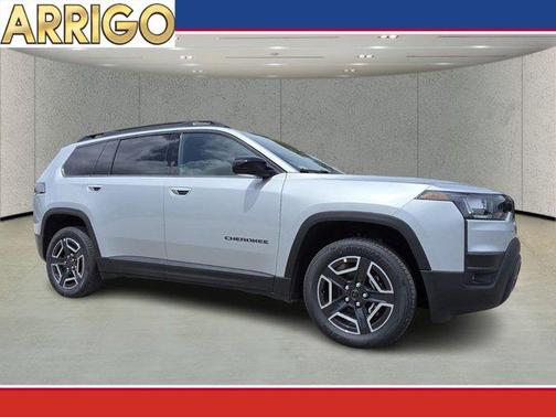 Silver Zynith Clearcoat 2026 Jeep Cherokee Laredo 4x4