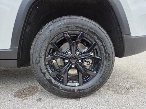 White 2026 Jeep Grand Cherokee Altitude