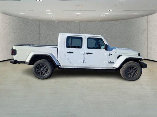 2026 Jeep Gladiator Sport S
