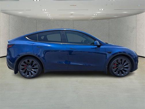 2022 Tesla Model Y Performance Dual Motor All-Wheel Drive