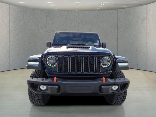 Black Clearcoat 2026 Jeep Gladiator Mojave X 4x4