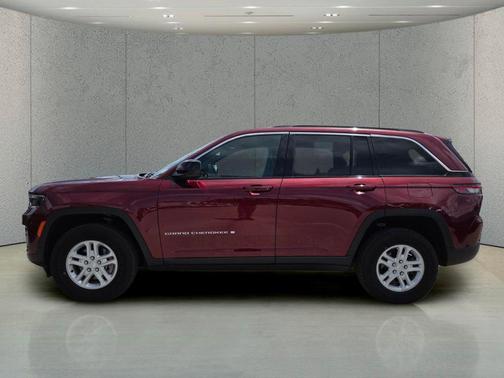 Velvet Red Pearlcoat 2024 Jeep Grand Cherokee Laredo