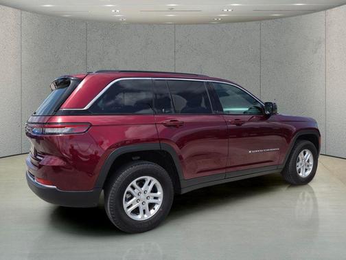 Velvet Red Pearlcoat 2024 Jeep Grand Cherokee Laredo