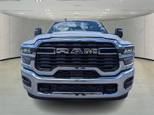 2025 RAM 2500 Tradesman Crew Cab 4x4 6'4' Box