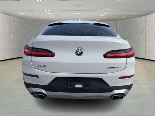 2023 BMW X4 xDrive30i