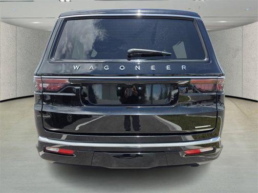 2024 Jeep Wagoneer L Series II 4x2