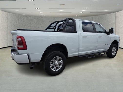 2023 RAM 2500 Laramie Crew Cab 4x4 6'4' Box