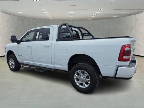 2023 RAM 2500 Laramie Crew Cab 4x4 6'4' Box