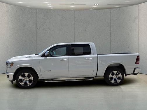 Bright White Clearcoat 2021 RAM 1500 Laramie
