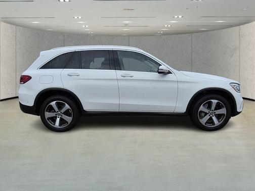 Polar White 2022 Mercedes-Benz GLC 300 Base