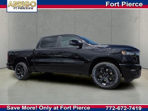 Diamond Black Crystal Pearlcoat 2026 RAM 1500 Big Horn/Lone Star
