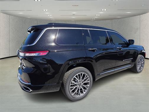 2025 Jeep Grand Cherokee L Summit Reserve