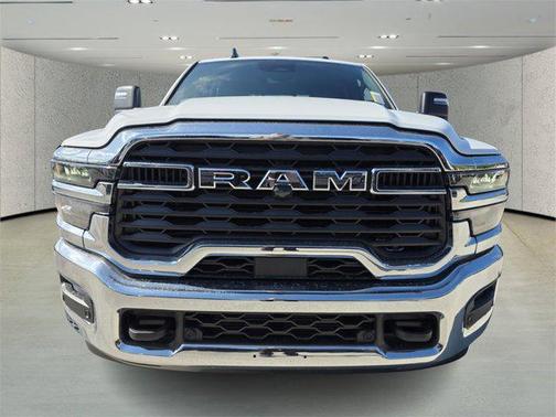 2026 RAM 2500 Tradesman Crew Cab 4x4 8' Box