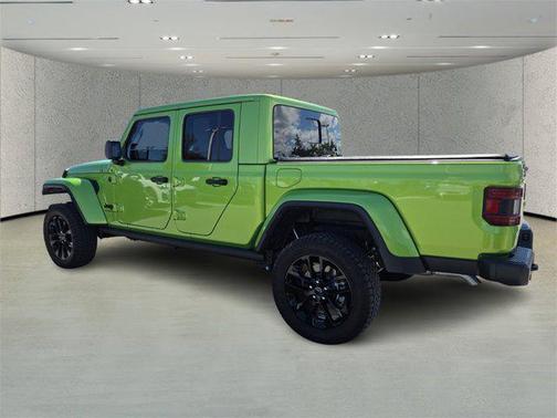 2025 Jeep Gladiator Nighthawk