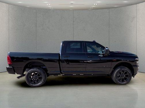 Diamond 2026 RAM 2500 Laramie Crew Cab 4x4 6'4' Box