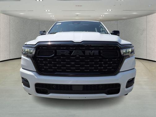 Bright White Clearcoat 2026 RAM 1500 Big Horn/Lone Star