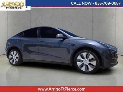 Midnight Silver Metallic 2023 Tesla Model Y Long Range Dual Motor All-Wheel Drive