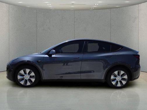 Midnight Silver Metallic 2023 Tesla Model Y Long Range Dual Motor All-Wheel Drive