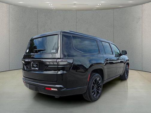 High Gloss Black 2026 Jeep Grand Wagoneer L Summit Reserve 4x4