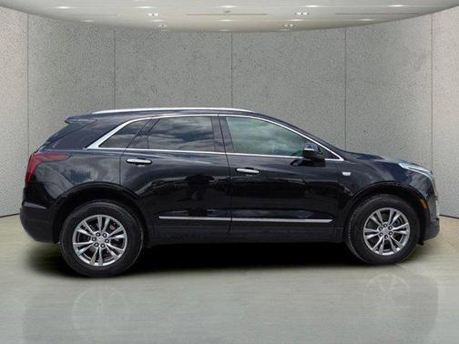 Stellar Black Metallic 2020 Cadillac XT5 Premium Luxury