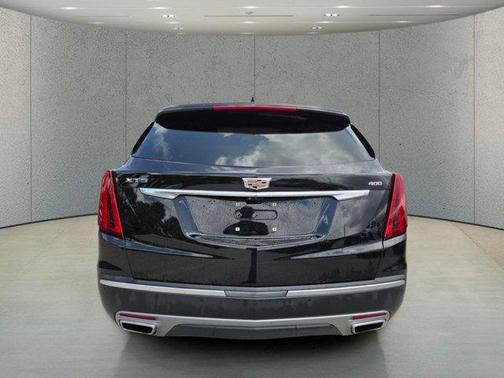 Stellar Black Metallic 2020 Cadillac XT5 Premium Luxury