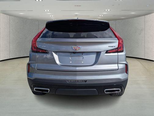 Argent Silver Metallic 2024 Cadillac XT4 Premium Luxury
