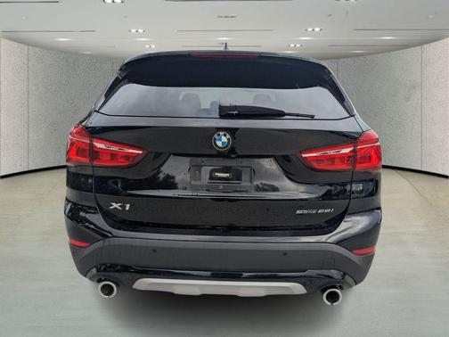 2021 BMW X1 sDrive28i