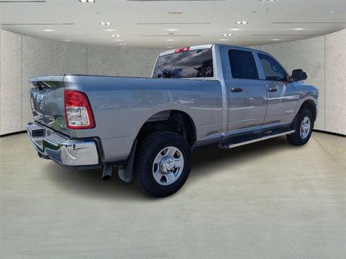 2021 RAM 2500 Tradesman Crew Cab 4x4 6'4' Box