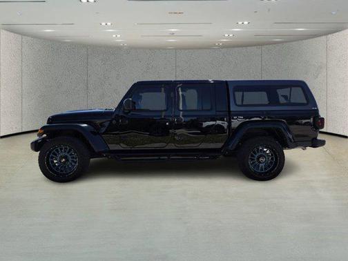 2024 Jeep Gladiator Nighthawk