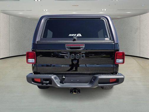 2024 Jeep Gladiator Nighthawk