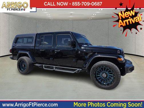 2024 Jeep Gladiator Nighthawk