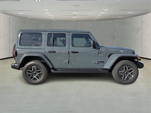 2026 Jeep Wrangler 4-Door Sahara 4x4