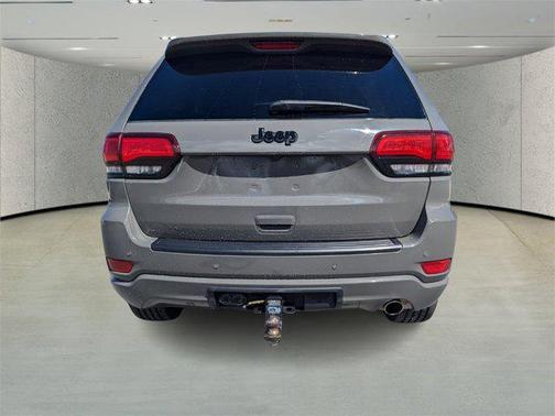 2022 Jeep Grand Cherokee Laredo
