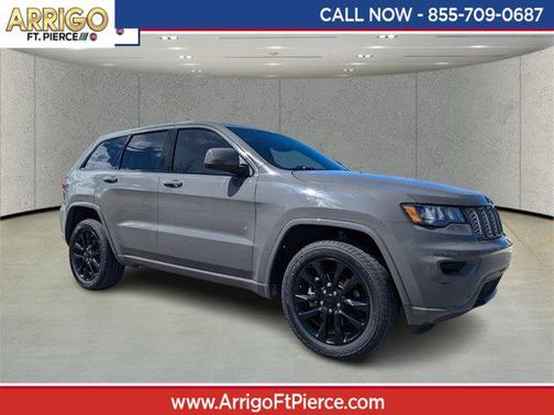 2022 Jeep Grand Cherokee Laredo