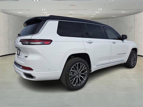 2025 Jeep Grand Cherokee L Summit Reserve