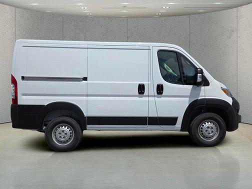 Bright White Clearcoat 2026 RAM ProMaster 1500 Low Roof
